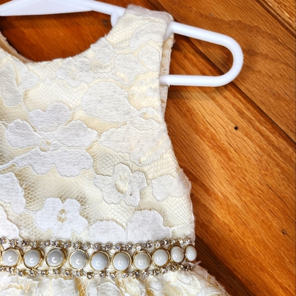 American Princess 24 month baby girl beaded flower dress - Picture 3 of 13